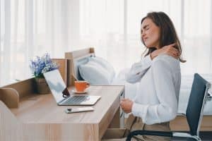 Does Poor Posture Contribute to Chronic Pain?
