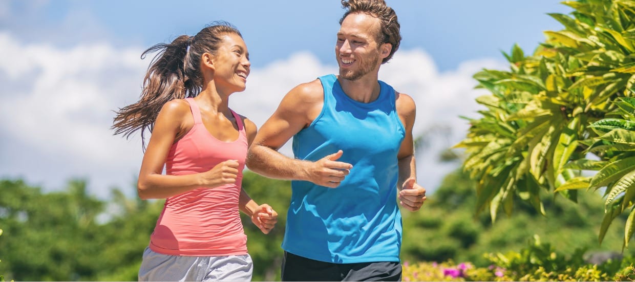 Pain PUmp-1 (2) A woman smiles as she jogs with her friend after Emsculpt Neo treatment