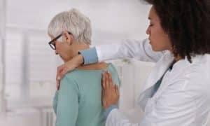 3 Reasons To See a Pain Management Specialist for Back Pain
